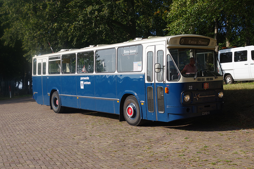 Historische bustour Vliegveld Deelen